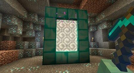 Portals to Different Worlds mod